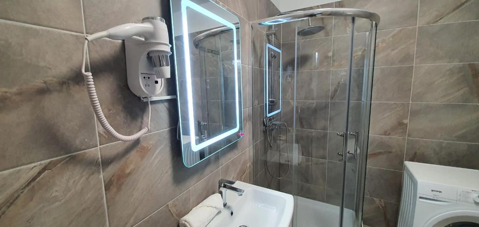 Alezzi Luxury Apartment Spa Resort Piscina Incalzita Sauna Parking Năvodari Exteriér fotografie